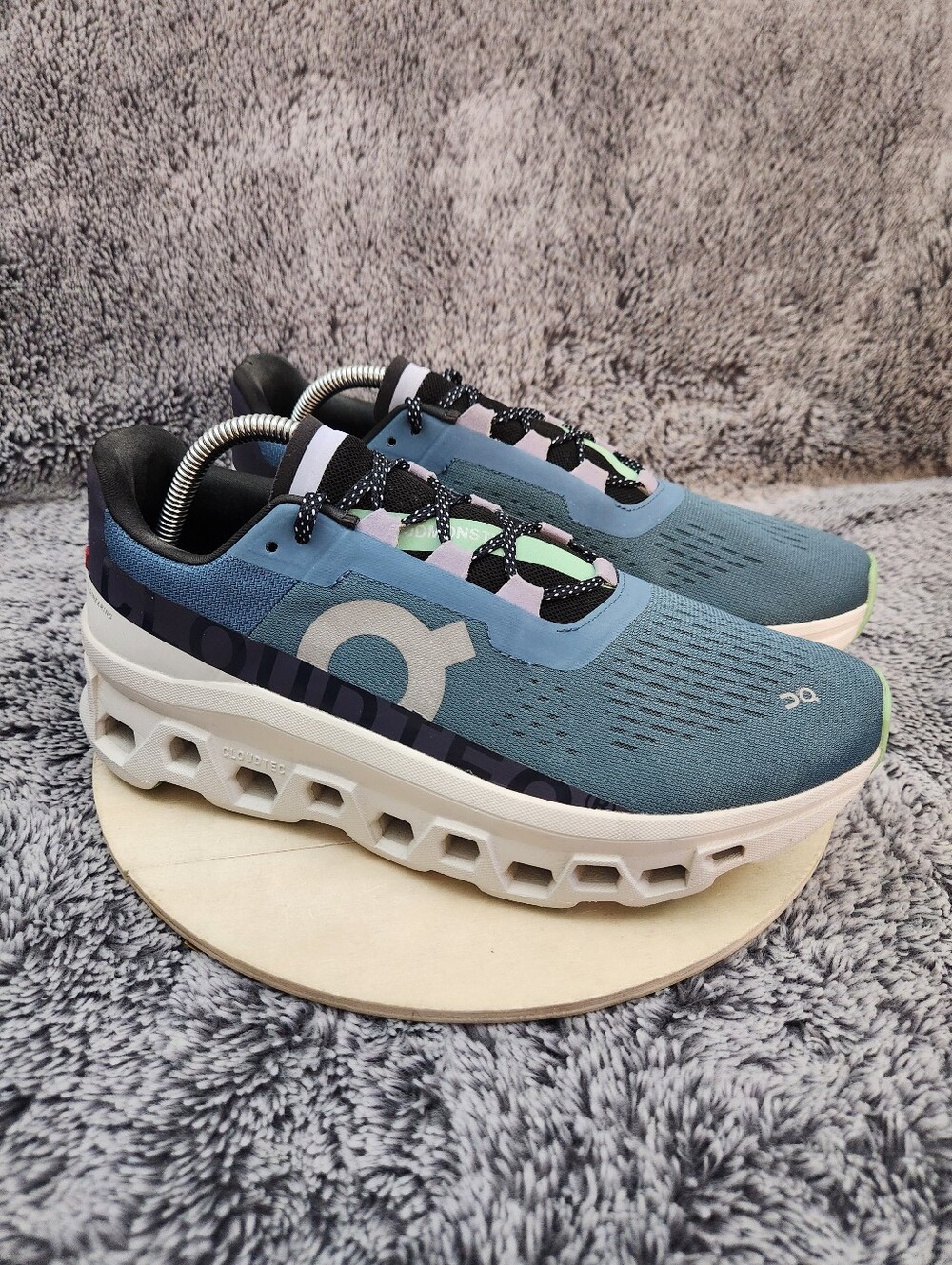 On Cloud Cloudmonster Vapor Blue Teal Running Shoes Women's Size 11 Men's 9.5